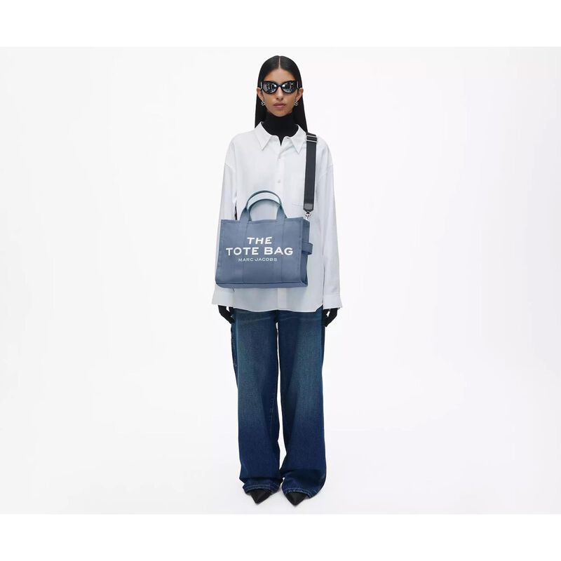 MARC JACOBS The Canvas Medium Tote Bag image number 3